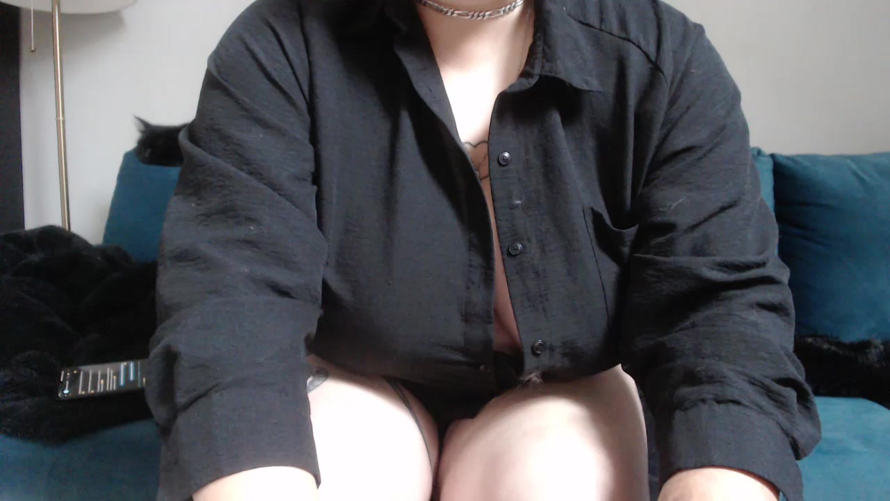 SubmissiveA Live Cam Screenshot – 2025-09-02 12:26:09