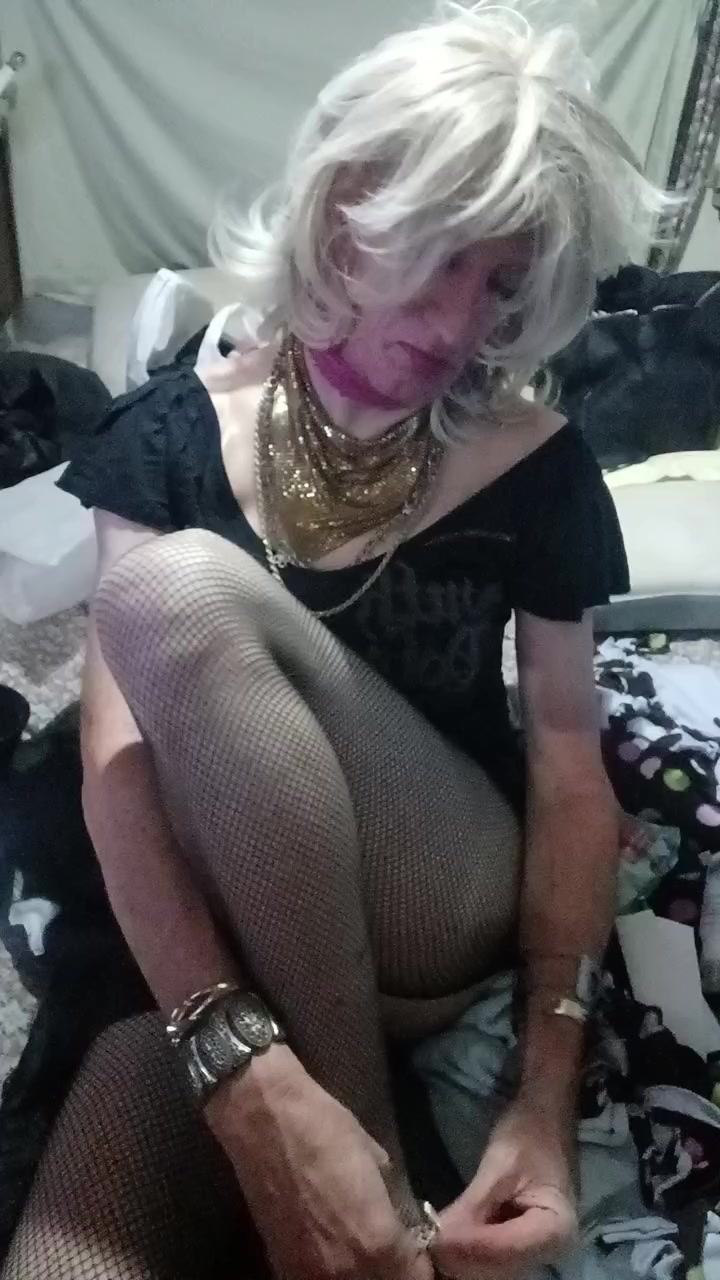 Subotsissycd Live Cam Screenshot – 2025-08-25 09:42:22
