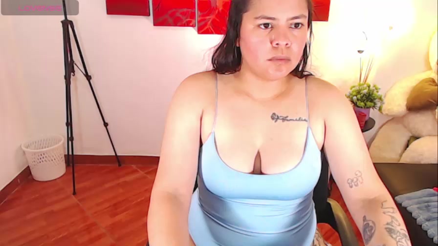 Sunny_varez Live Cam Screenshot – 2025-08-14 19:45:14