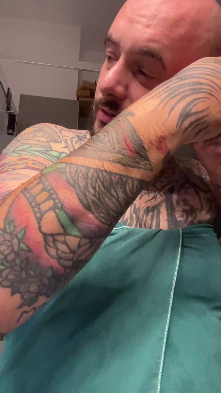 TATTOOERSDUO Live Cam Screenshot – 2025-08-28 18:03:53