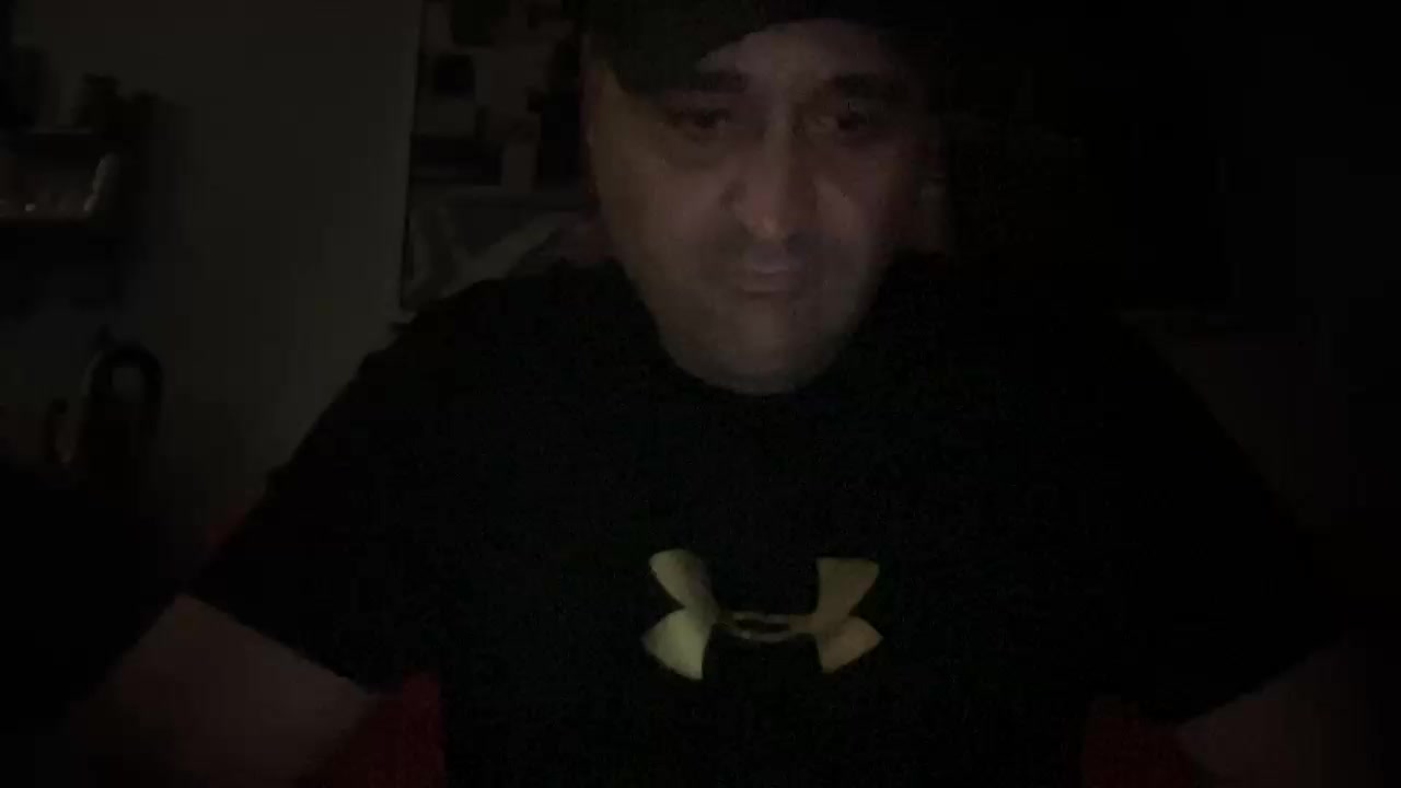 THREEFRIENDHIT Live Cam Screenshot – 2025-08-29 11:14:16