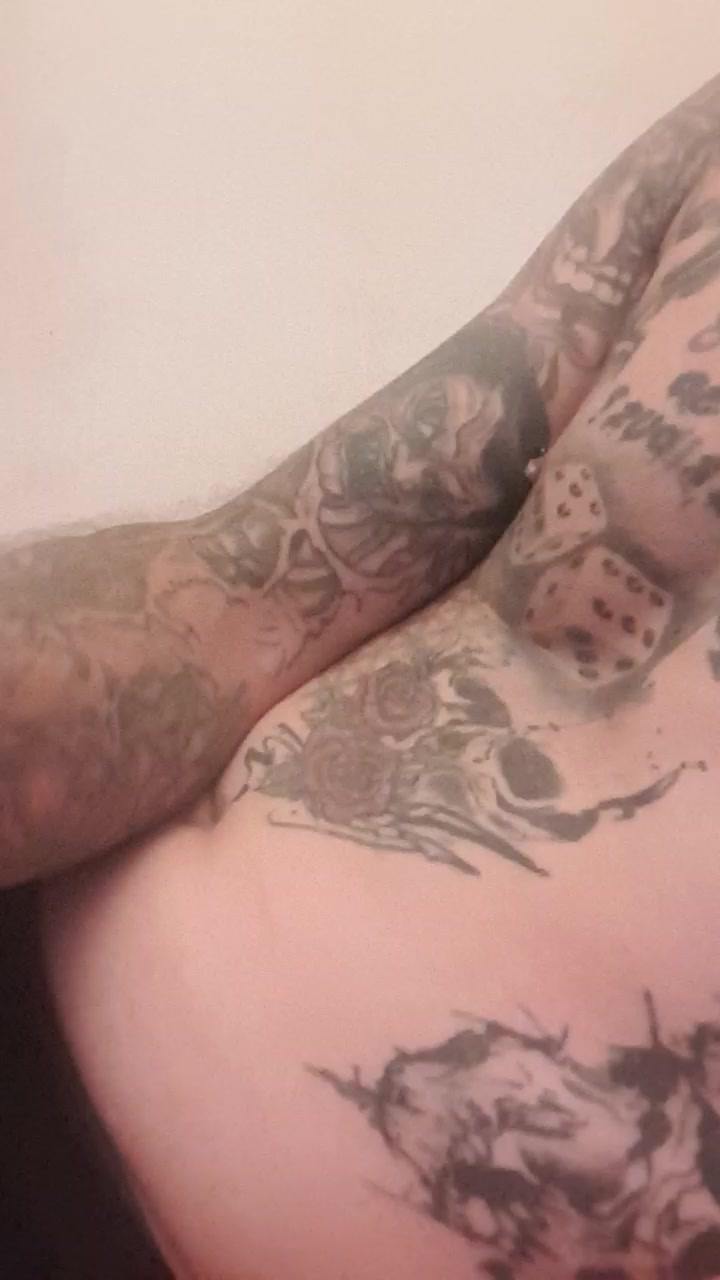 TattooBoy3_fun Live Cam Screenshot – 2025-08-07 21:07:51