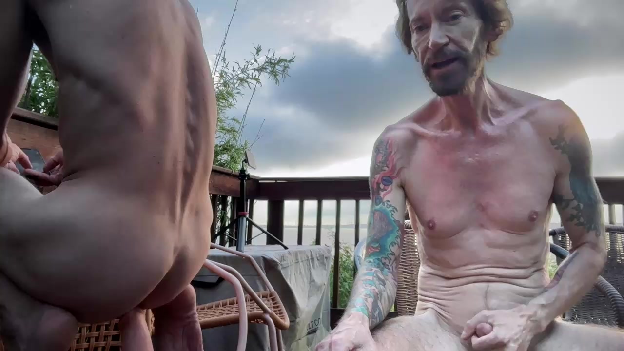 Tattooedloveboy Live Cam Screenshot – 2025-08-03 11:41:05
