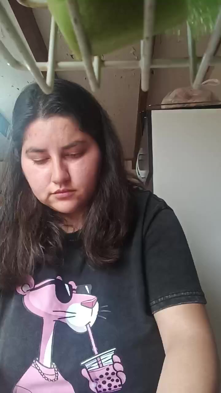 Tessa_Raibow Live Cam Screenshot – 2025-08-05 18:29:22