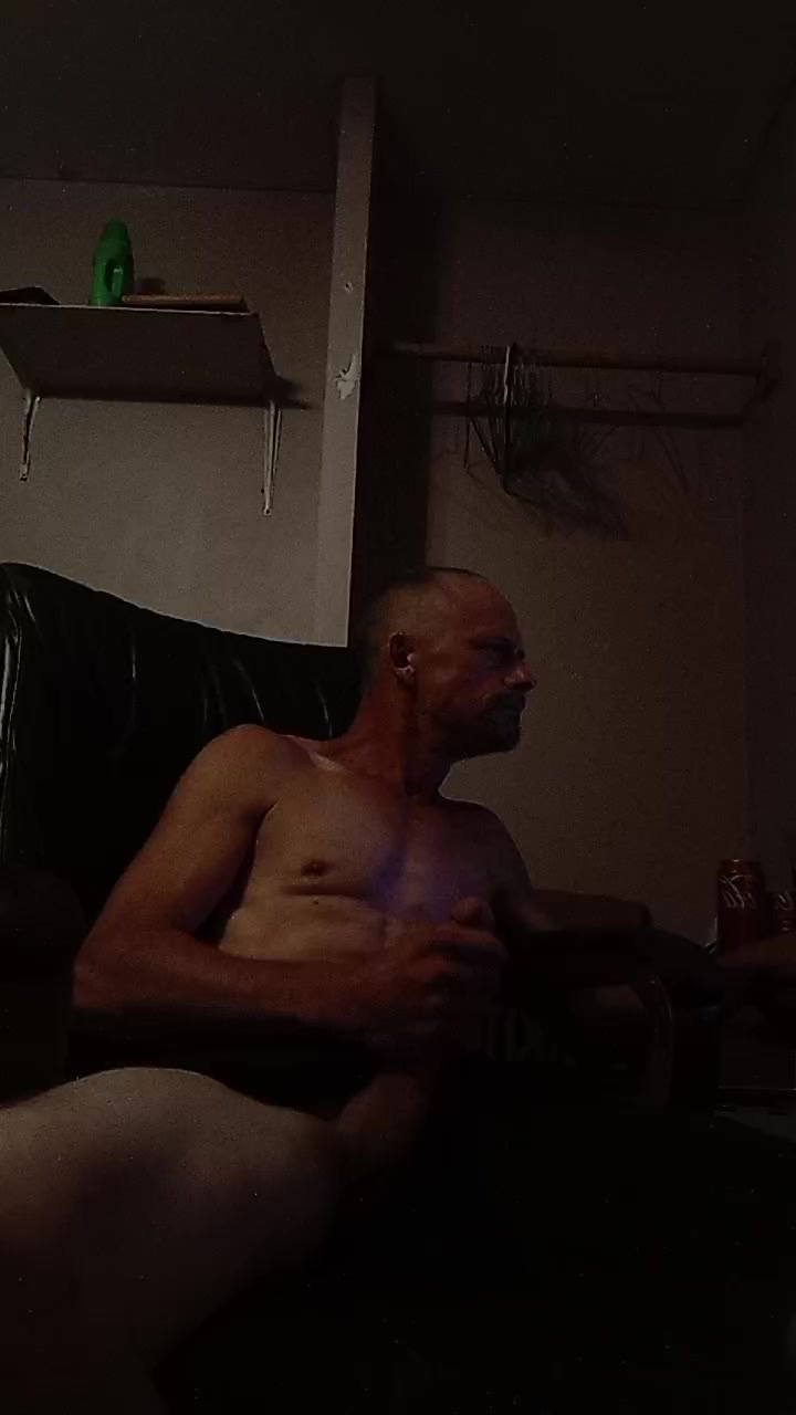 Texasbestest Live Cam Screenshot – 2025-08-04 20:52:08