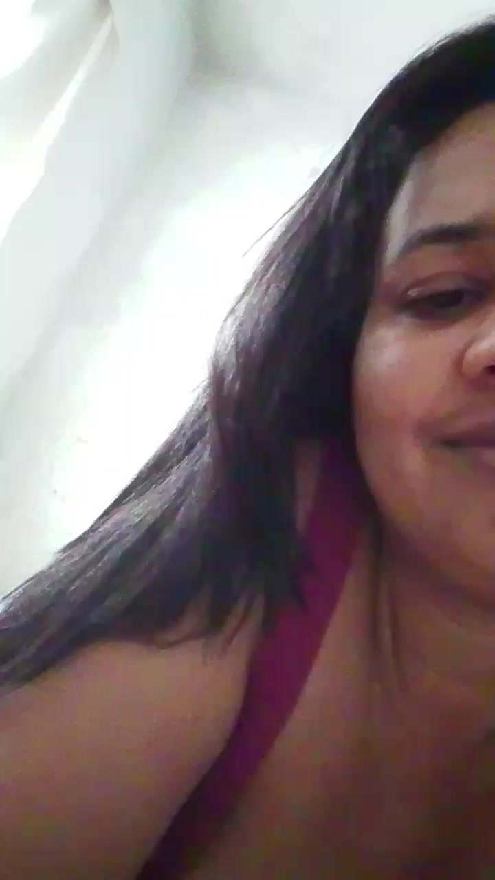 Thalitaof Live Cam Screenshot – 2025-09-09 11:53:01