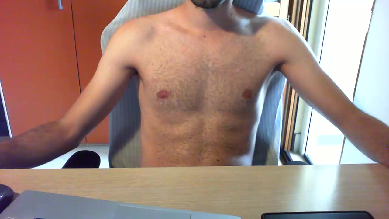 TheCountXXL Live Cam Screenshot – 2025-08-19 14:38:32