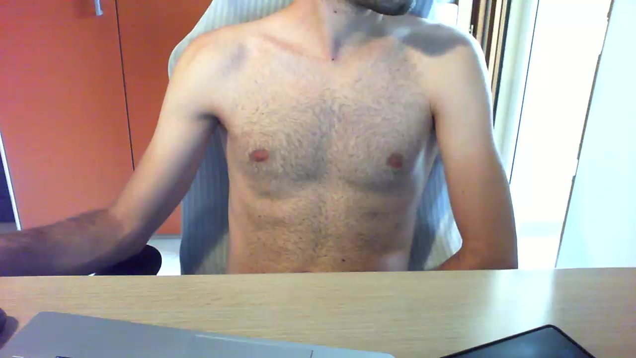 TheCountXXL Live Cam Screenshot – 2025-08-19 14:55:51