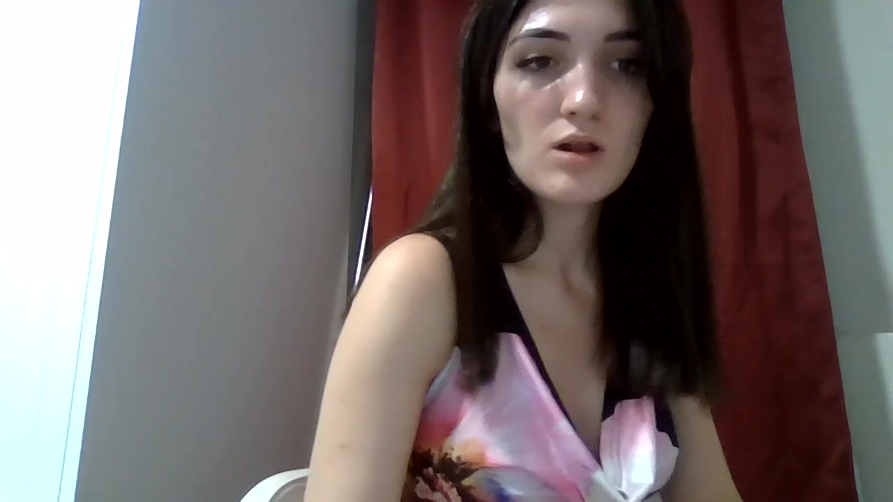Thespicys Live Cam Screenshot – 2025-08-08 22:16:15