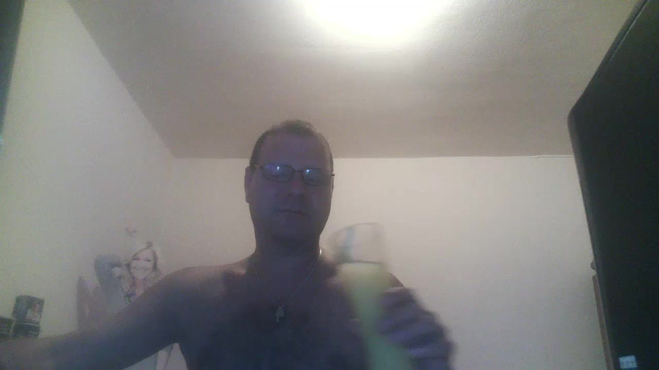 Tieger27 Live Cam Screenshot – 2025-08-30 00:11:06
