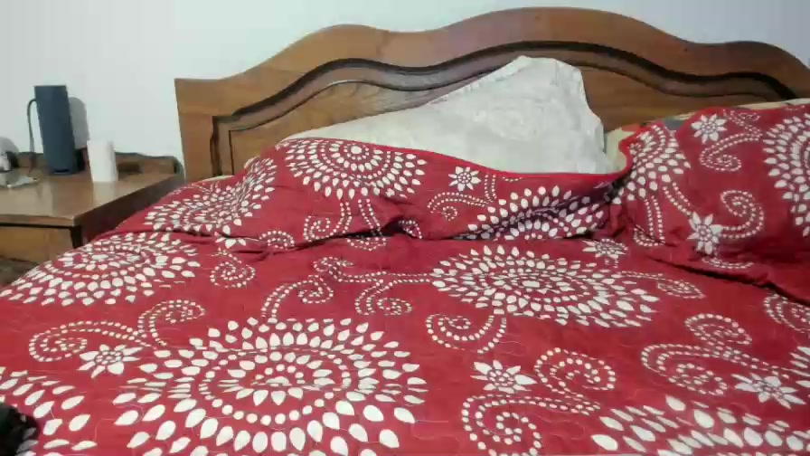 Tiffanytyler Live Cam Screenshot – 2025-08-22 20:32:20
