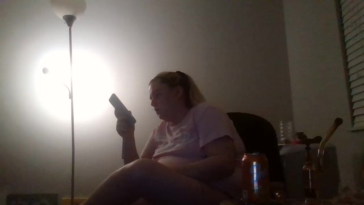 TokerQueen25 Live Cam Screenshot – 2025-08-04 06:36:58