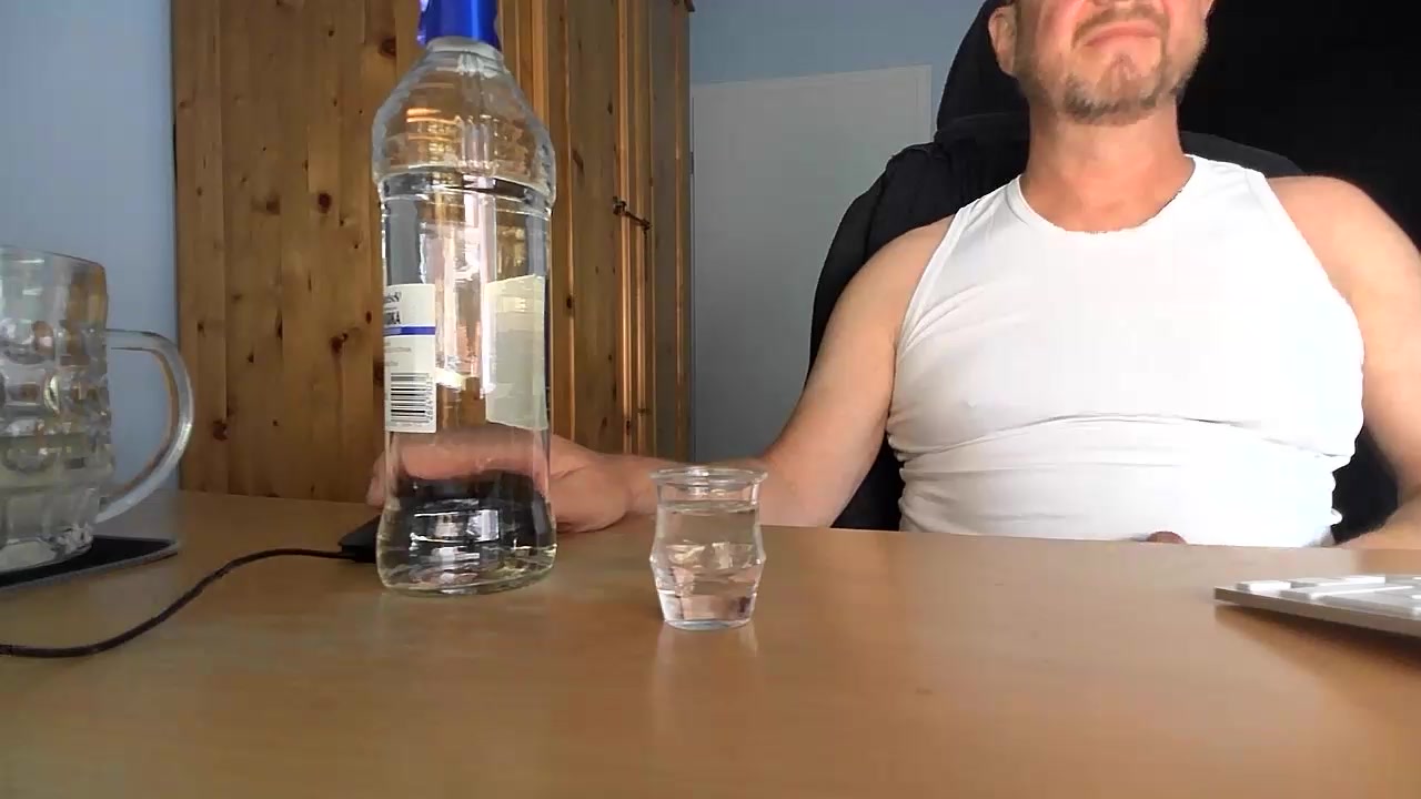 Tom_PP Live Cam Screenshot – 2025-08-04 18:29:11
