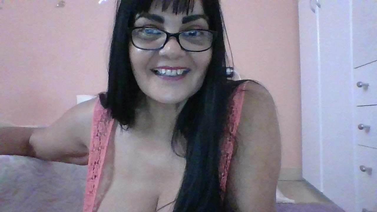 URAGANO_PASION_ Live Cam Screenshot – 2025-08-03 22:53:48
