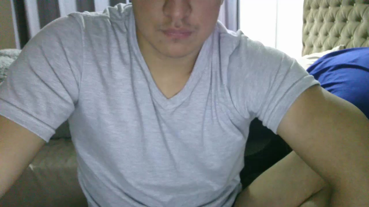 Ulises21gabriel Live Cam Screenshot – 2025-08-03 22:24:53