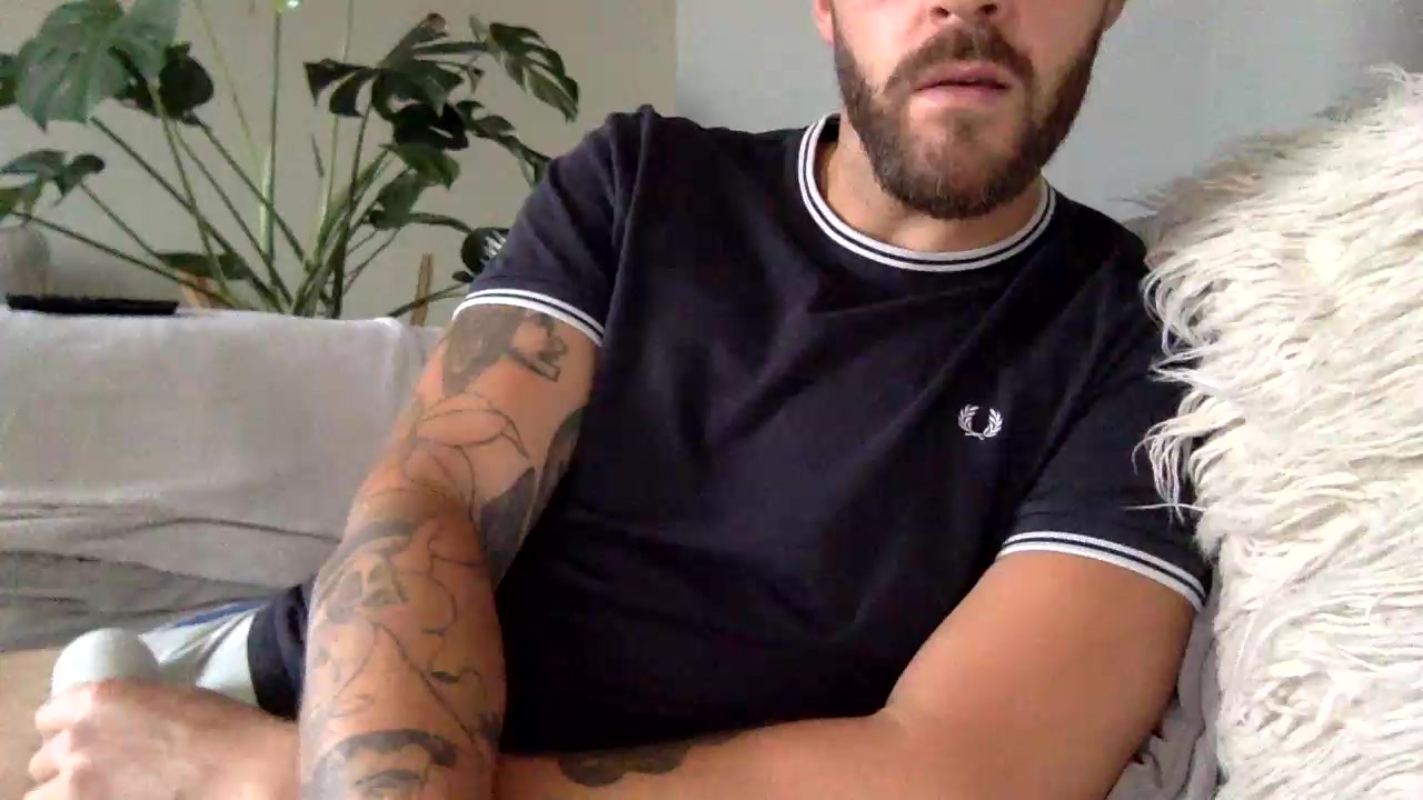 UndercoverDilf Live Cam Screenshot – 2025-09-09 10:20:37