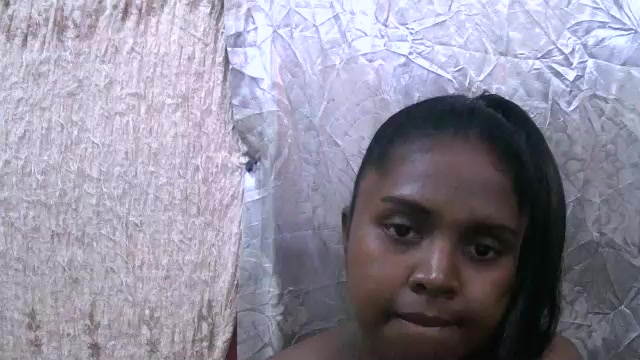 VanessaBrooks Live Cam Screenshot – 2025-08-17 07:21:25