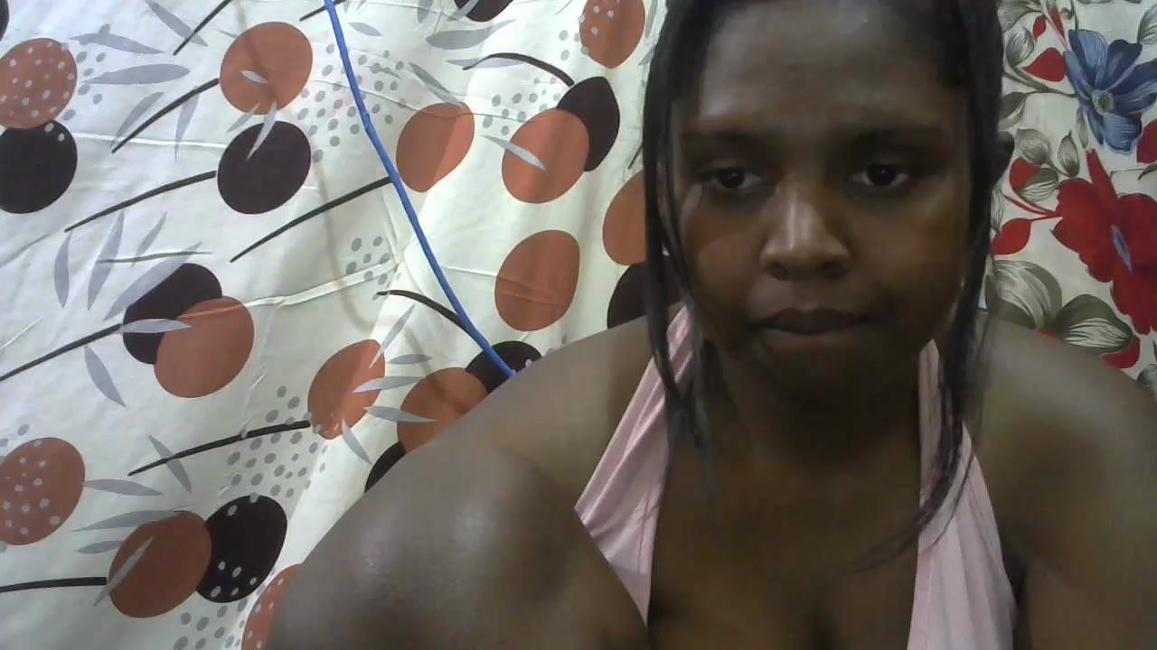 VanessaBrooks Live Cam Screenshot – 2025-08-26 13:11:09