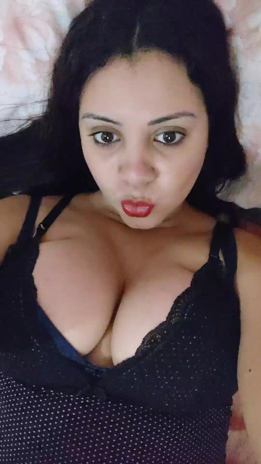 Vanessahabbit Live Cam Screenshot – 2025-08-08 18:41:34