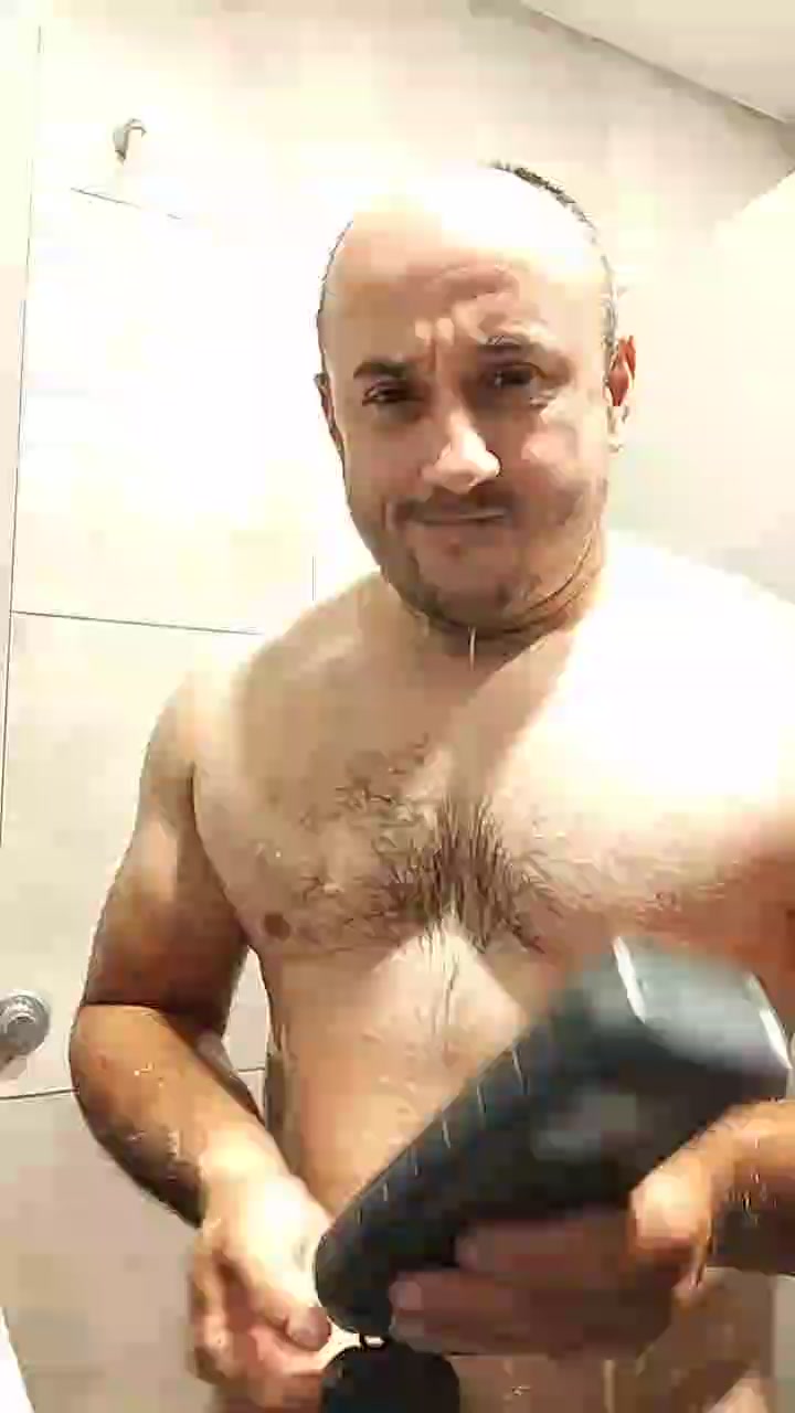 Veggetta35 Live Cam Screenshot – 2025-08-21 15:18:14