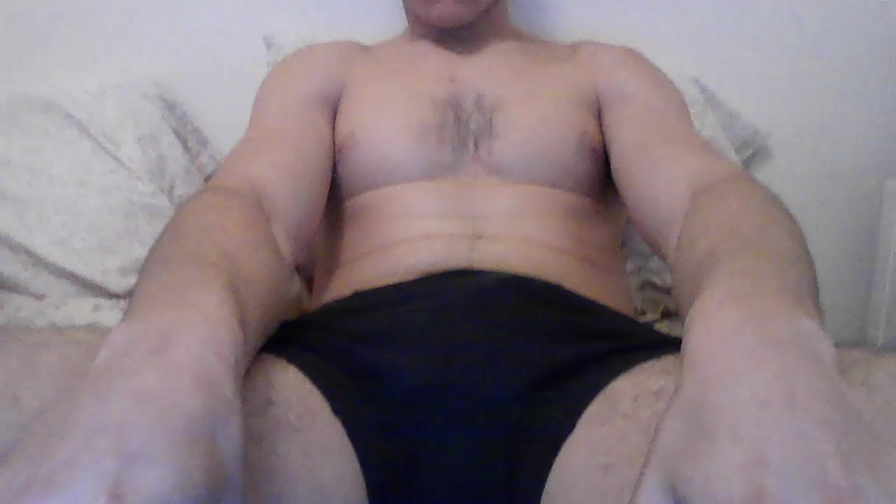 Vernazshow Live Cam Screenshot – 2025-08-17 01:44:22