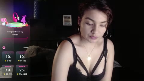 Viollet_C Live Cam Screenshot – 2025-10-10 01:52:09