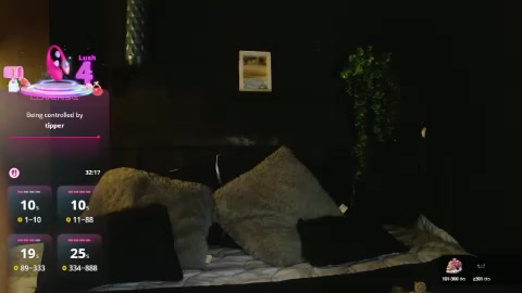 Viollet_C Live Cam Screenshot – 2025-10-10 02:21:56