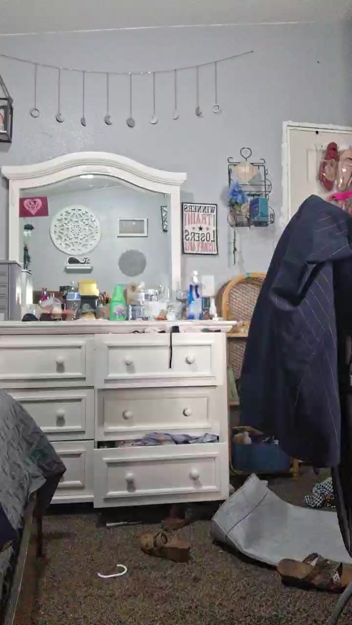 Wondrladi420 Live Cam Screenshot – 2025-08-04 07:58:13