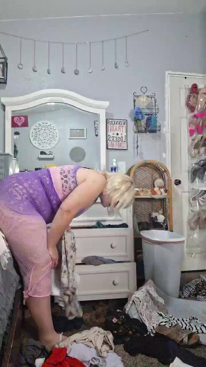 Wondrladi420 Live Cam Screenshot – 2025-08-04 08:29:22