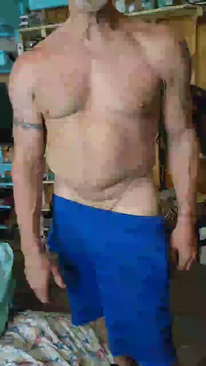 XHornyFTLaudGuy Live Cam Screenshot – 2025-08-12 15:21:04