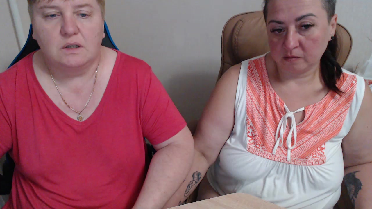 XMollyJaneX Live Cam Screenshot – 2025-08-29 19:44:54