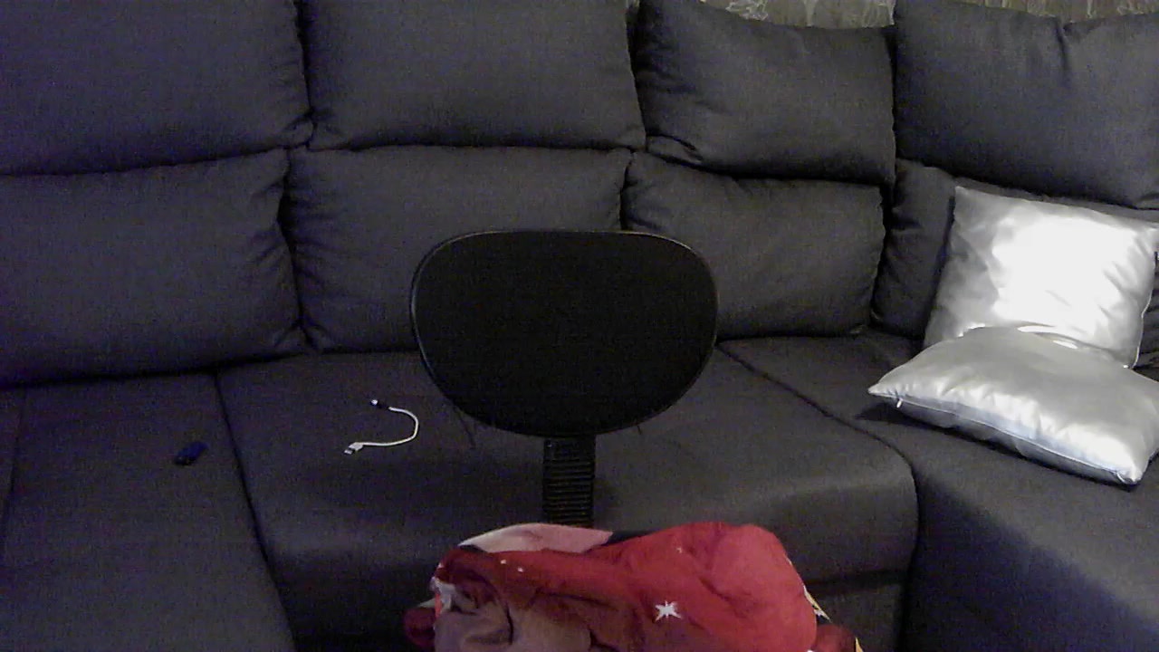 XweezleXx Live Cam Screenshot – 2025-08-16 16:33:36