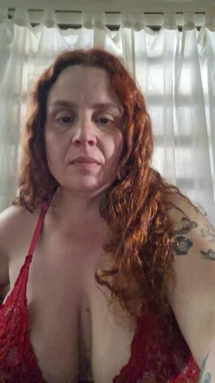 Yaya2065 Live Cam Screenshot – 2025-08-05 18:28:39