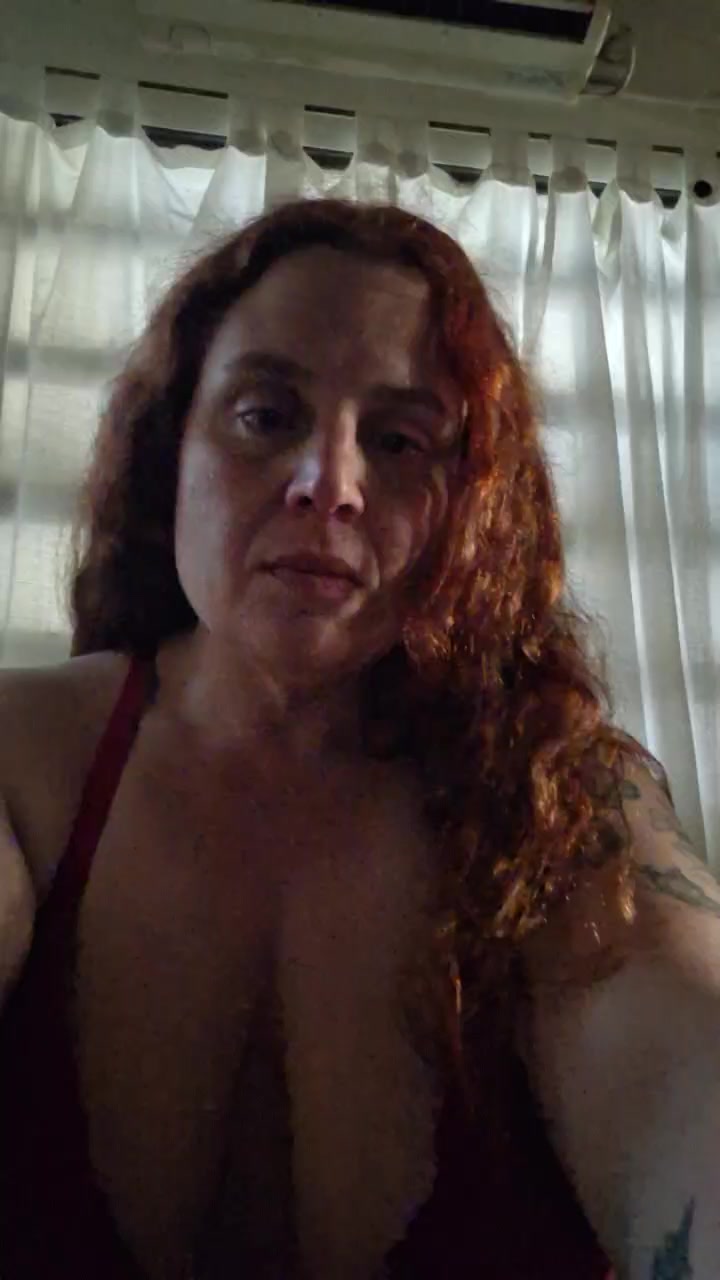 Yaya2065 Live Cam Screenshot – 2025-08-05 19:39:21