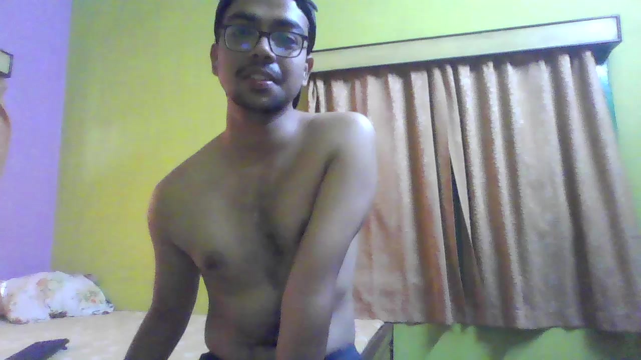 _Fizz_04_fun Live Cam Screenshot #6 – 2025-08-04 05:47:52