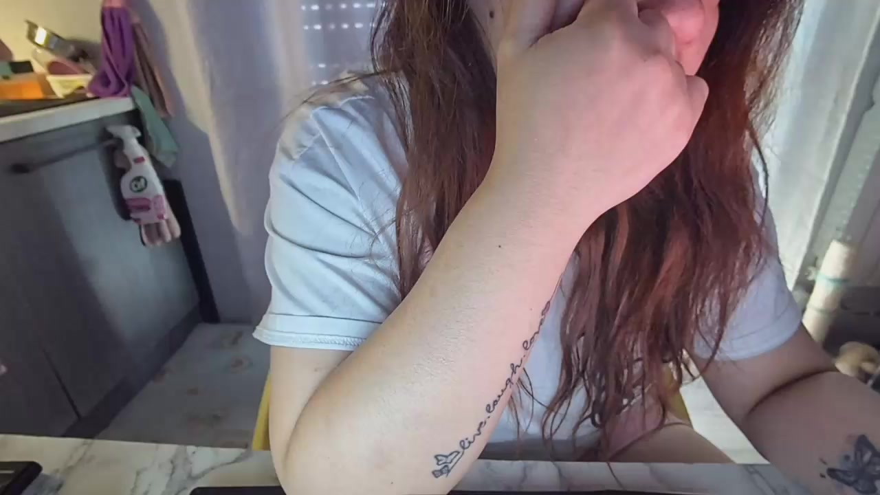 _celeste_678 Live Cam Screenshot – 2025-08-04 13:19:39