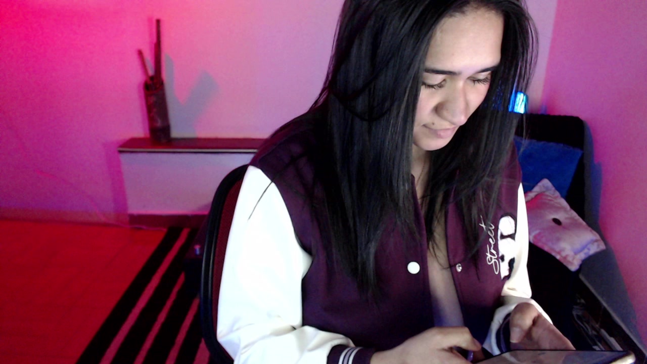 _pandora92 Live Cam Screenshot – 2025-08-12 19:03:55