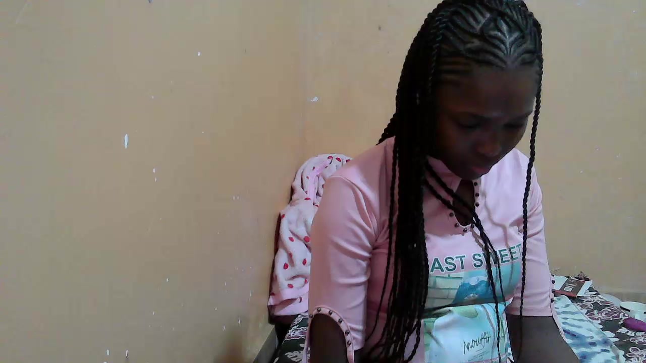 african_brat Live Cam Screenshot – 2025-08-07 09:36:50