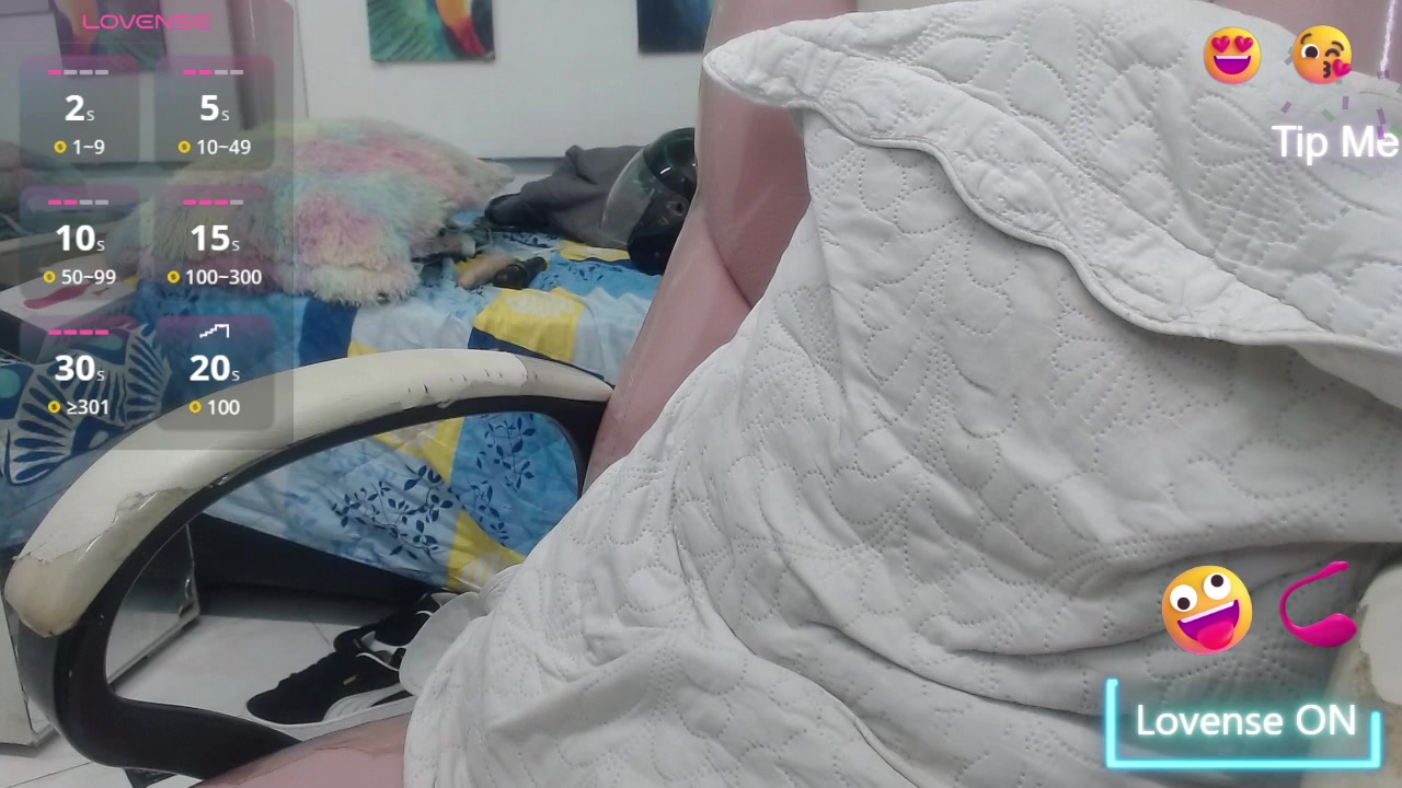 alegriamartinez Live Cam Screenshot – 2025-08-04 19:29:15