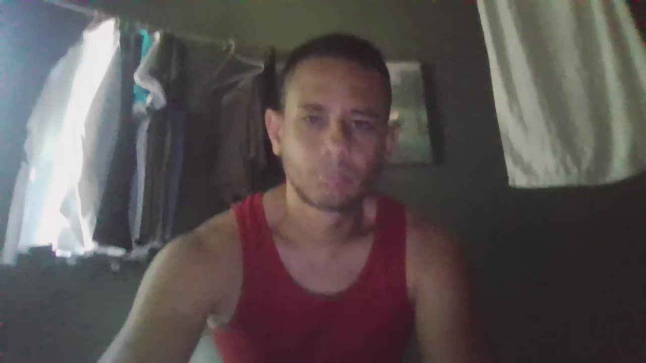 alextico1 Live Cam Screenshot – 2025-08-18 13:59:41
