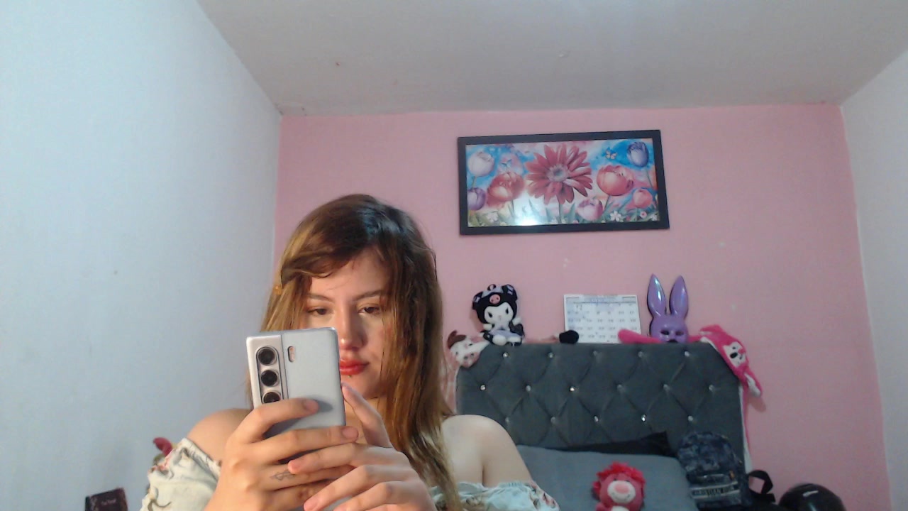 alisoncumgirl Live Cam Screenshot – 2025-08-04 15:45:32