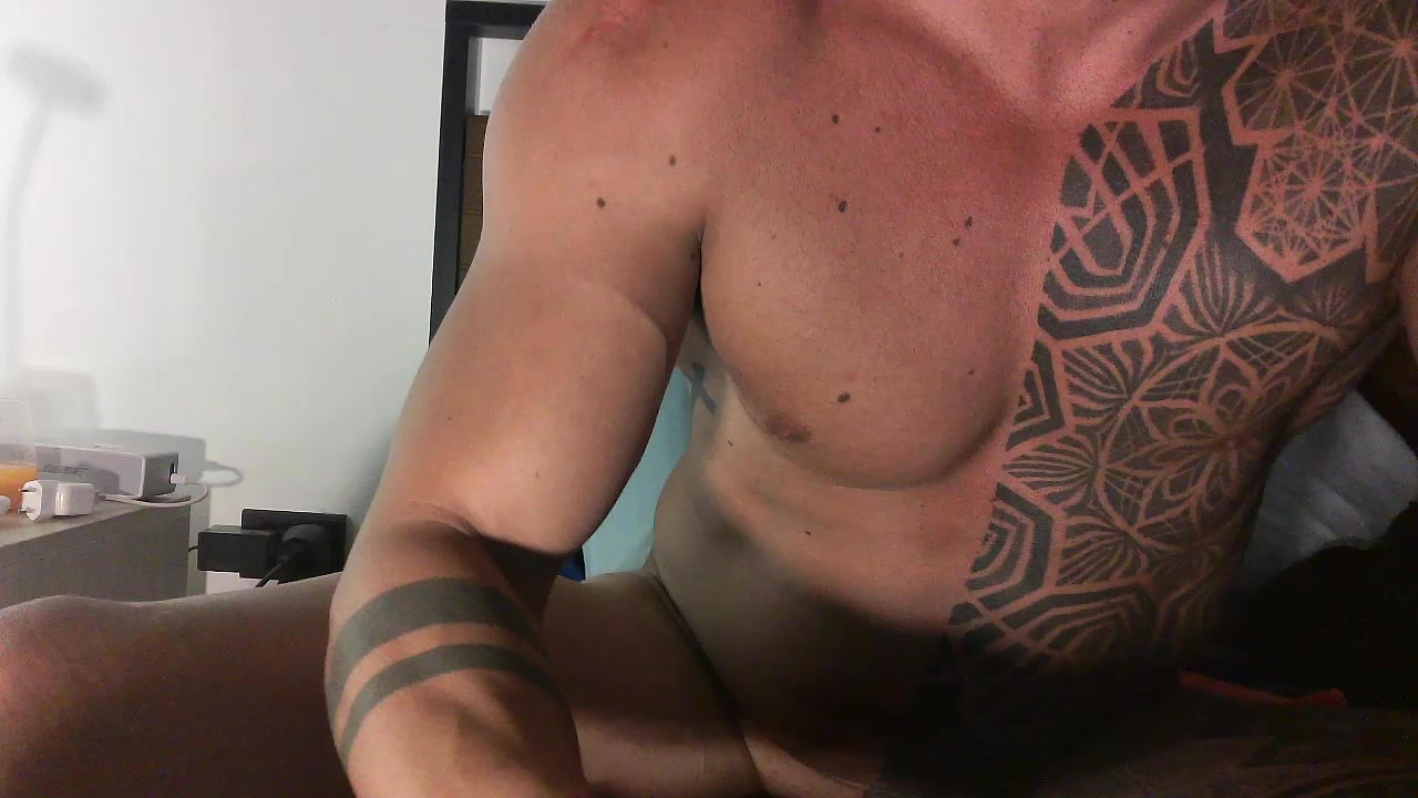 andreaaaa101 Live Cam Screenshot – 2025-08-03 23:14:50