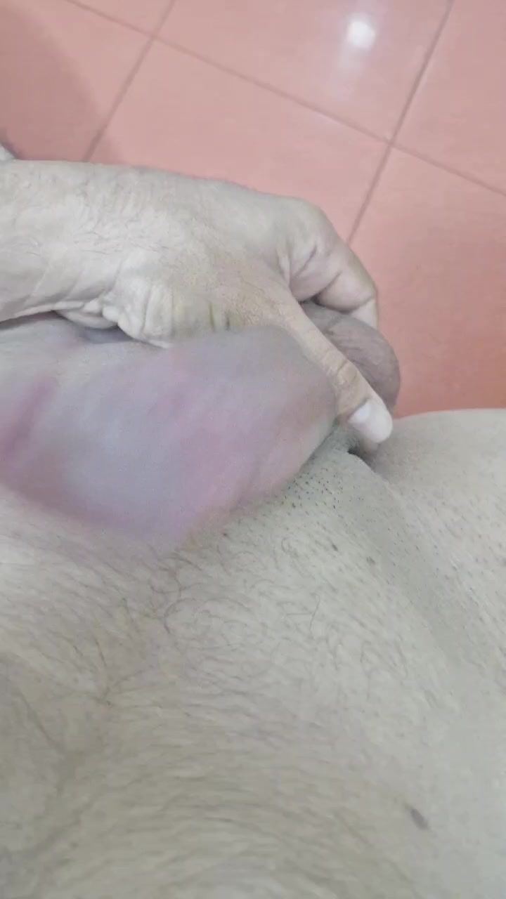 andres36332 Live Cam Screenshot – 2025-08-06 06:50:57