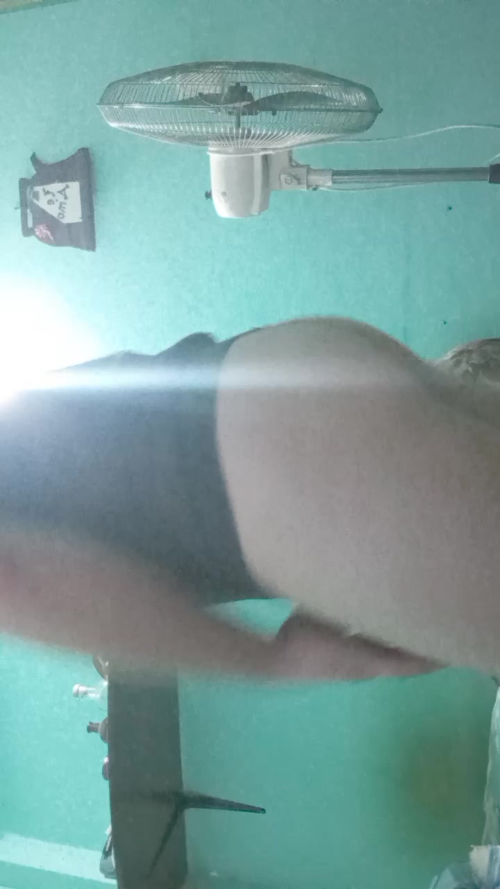 anon96_ Live Cam Screenshot – 2025-08-07 02:36:13