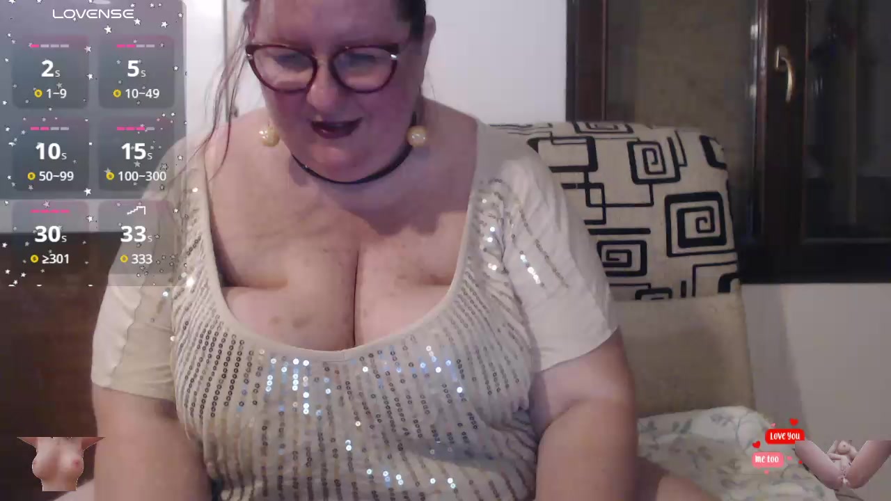 antoniastarr Live Cam Screenshot – 2025-08-03 22:35:23