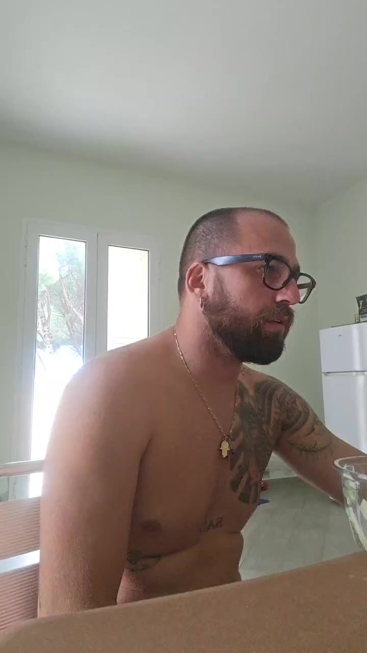 attila20duro1 Live Cam Screenshot – 2025-08-30 10:23:33