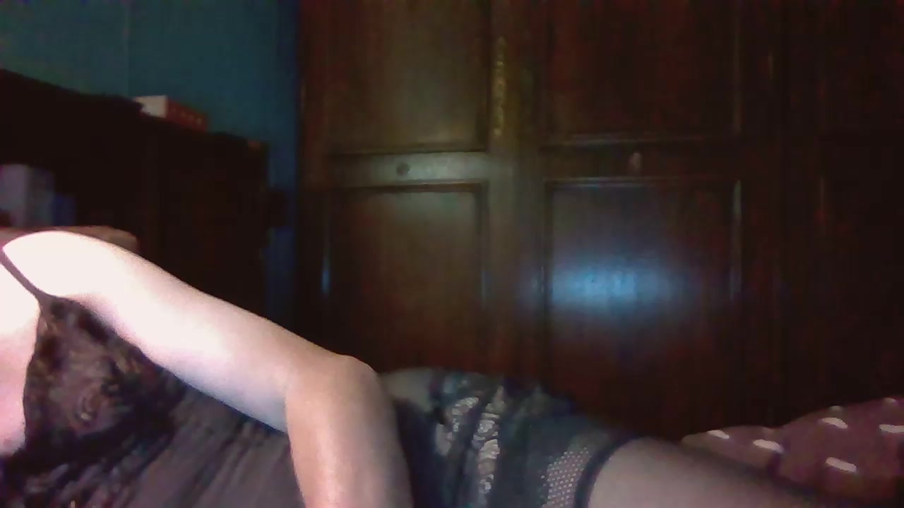 auplaisir5956 Live Cam Screenshot – 2025-08-27 06:05:25