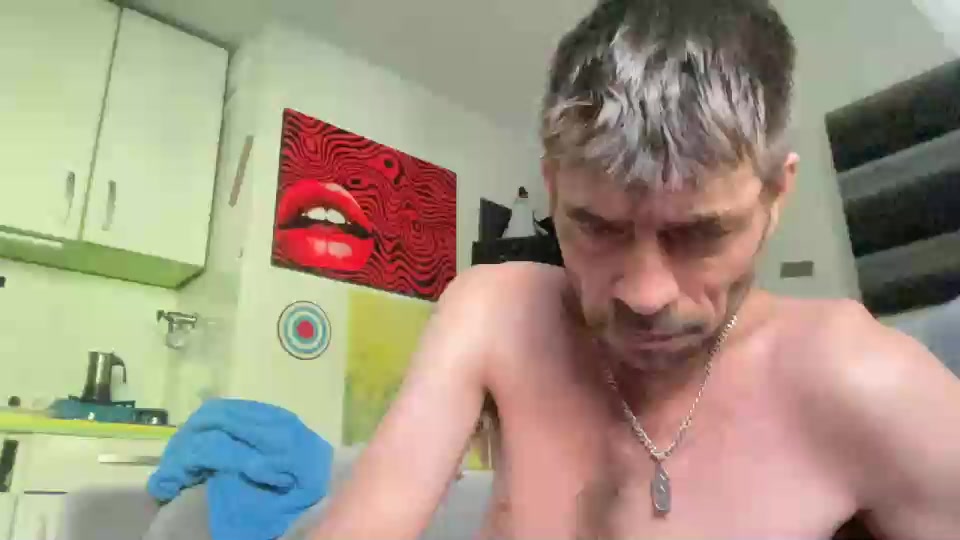 bassesex Live Cam Screenshot – 2025-08-07 13:48:36