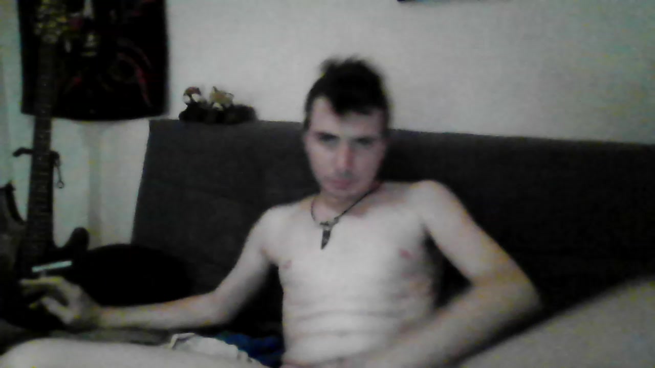 bastoss3 Live Cam Screenshot – 2025-08-27 01:30:01