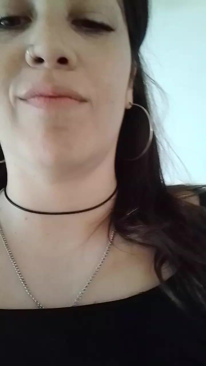 bellaHot6 Live Cam Screenshot – 2025-09-08 18:27:39